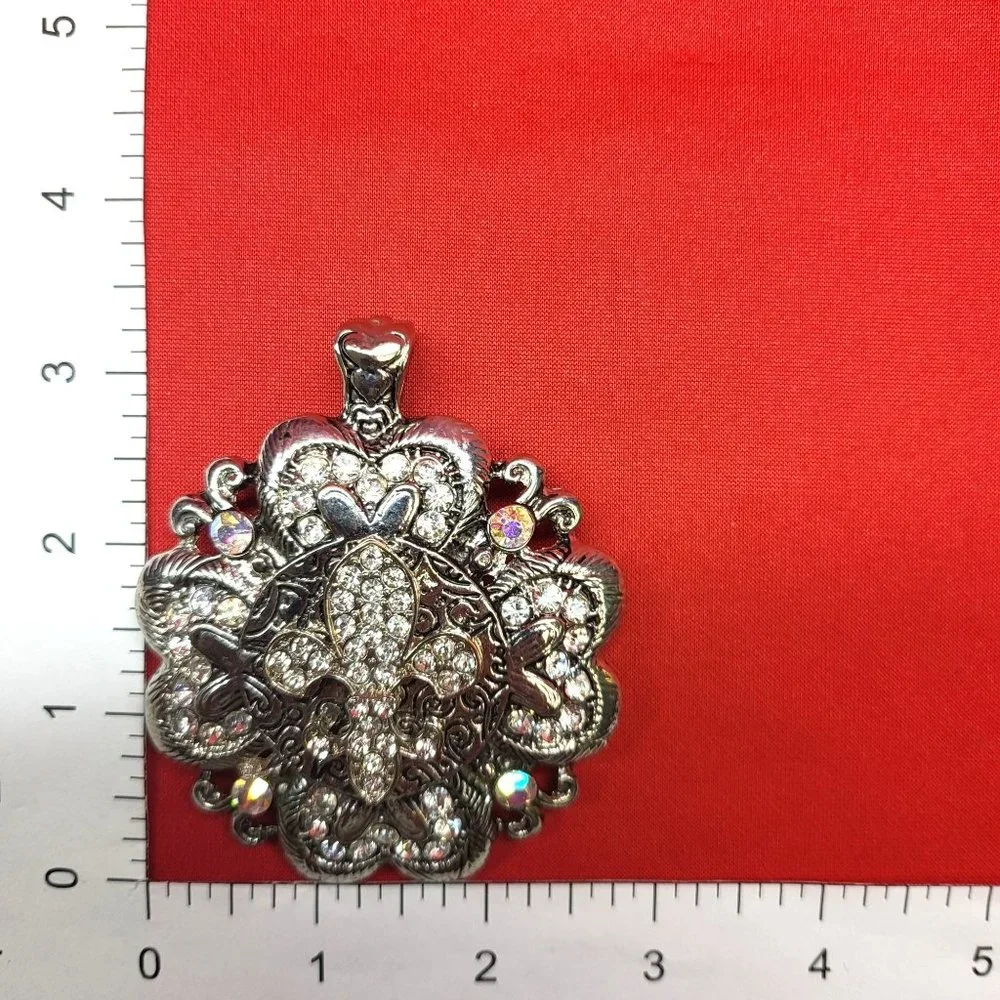 Fleur-de-lis Crystal Rhinestones Pendant